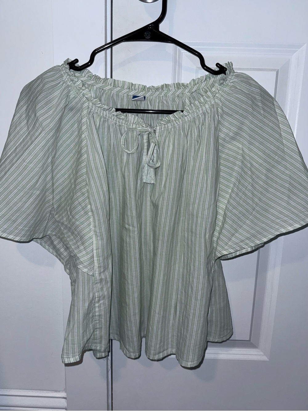 Old Navy flowy top